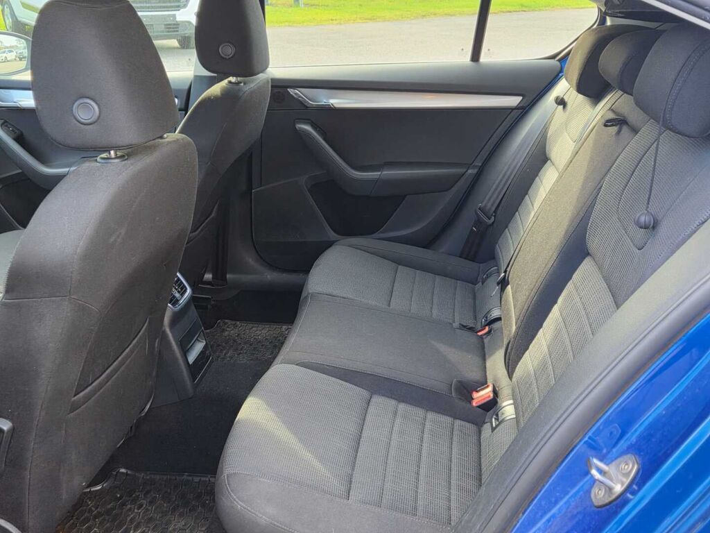 Skoda Octavia 2013 Sininen