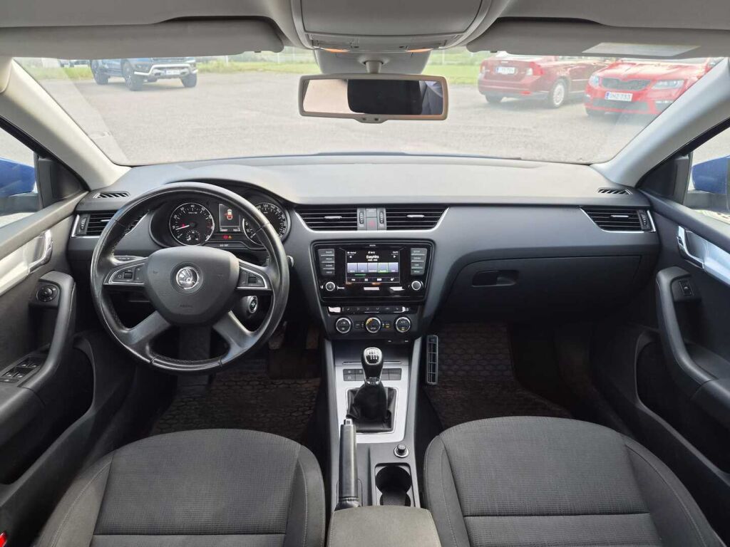 Skoda Octavia 2013 Sininen