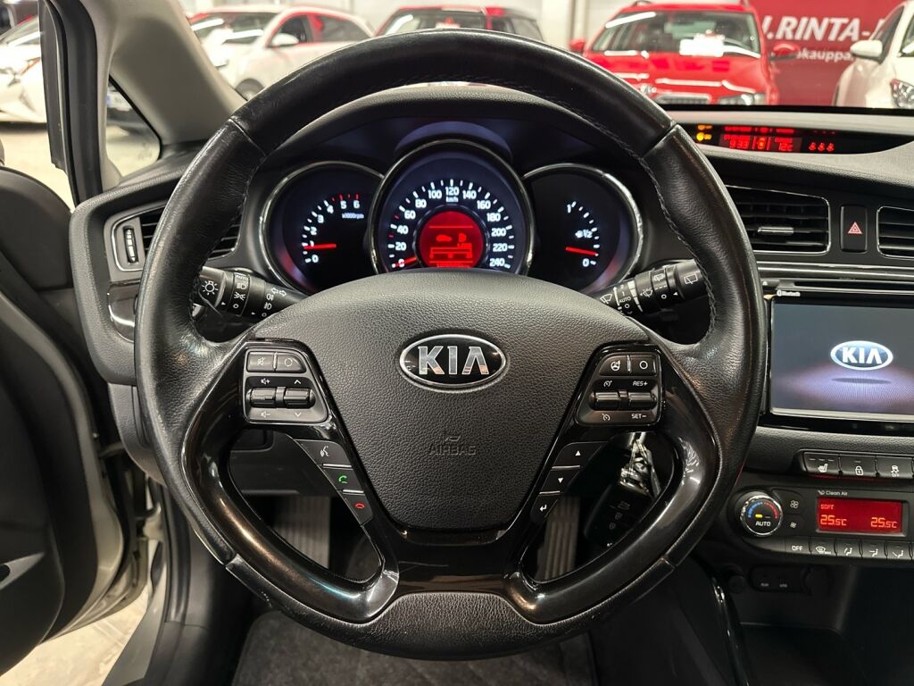Kia Ceed 2014 Hopea
