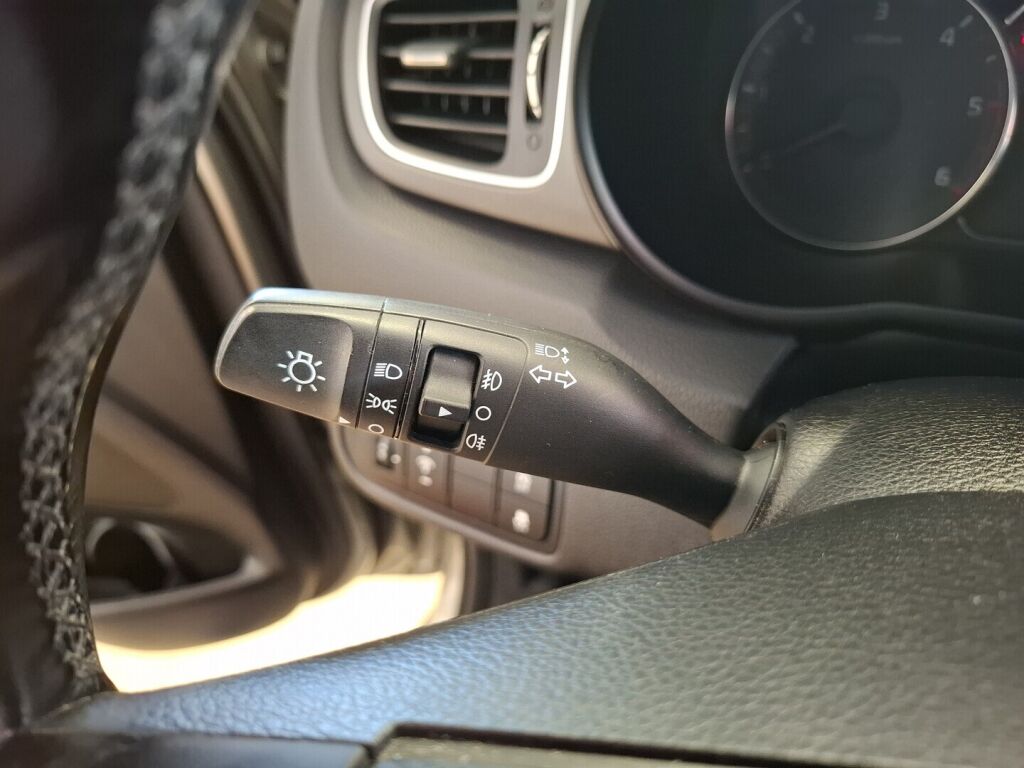 Kia Carens 2013 Hopea