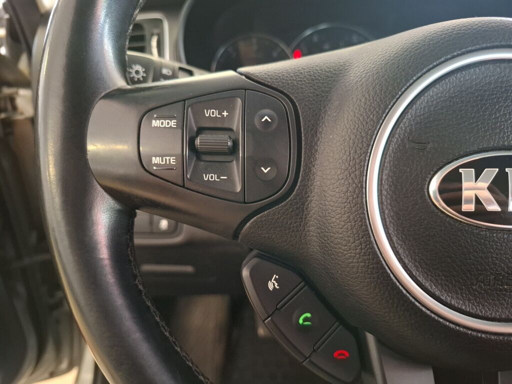 Kia Carens 2013 Hopea