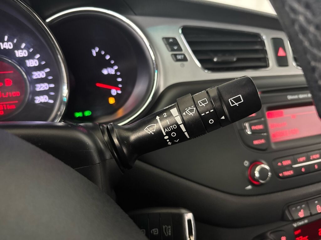 Kia ProCeed 2013 Musta