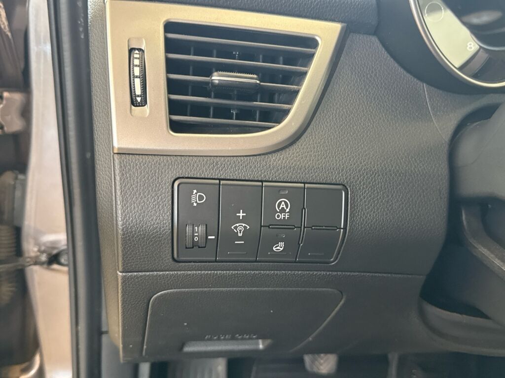 Hyundai i30 Wagon 2014 Ruskea (beige)