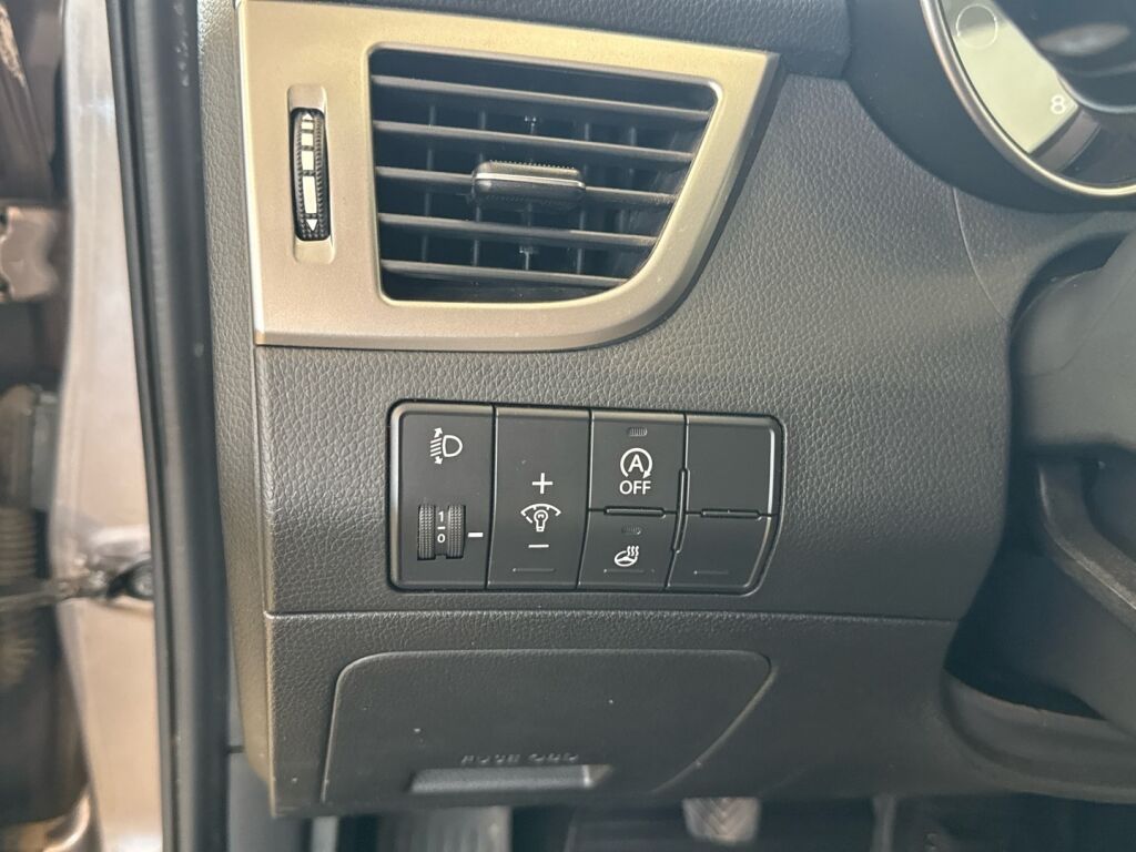 Hyundai i30 Wagon 2014 Ruskea (beige)