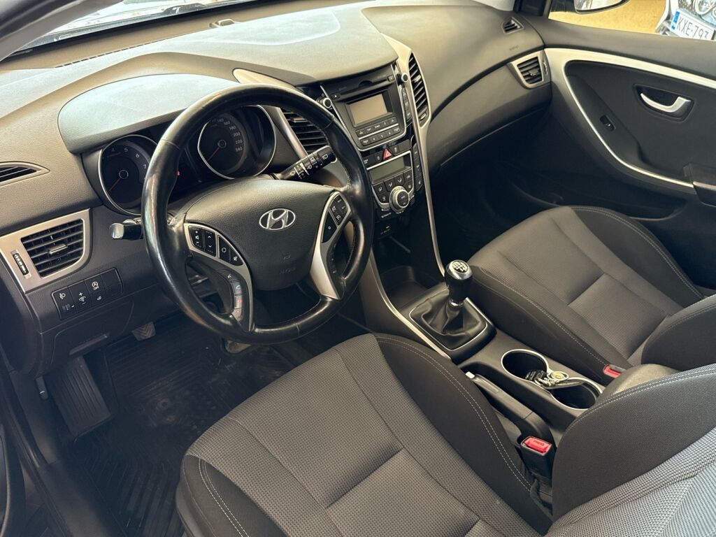 Hyundai i30 Wagon 2014 Ruskea (beige)