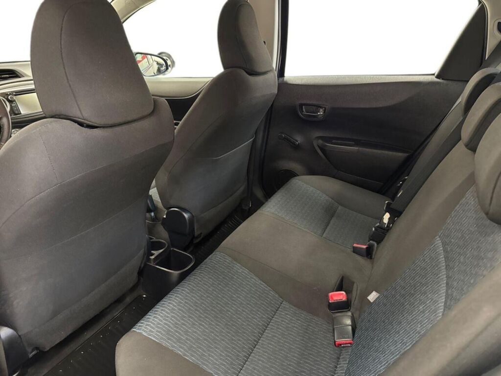 Toyota Yaris 2013 Violetti