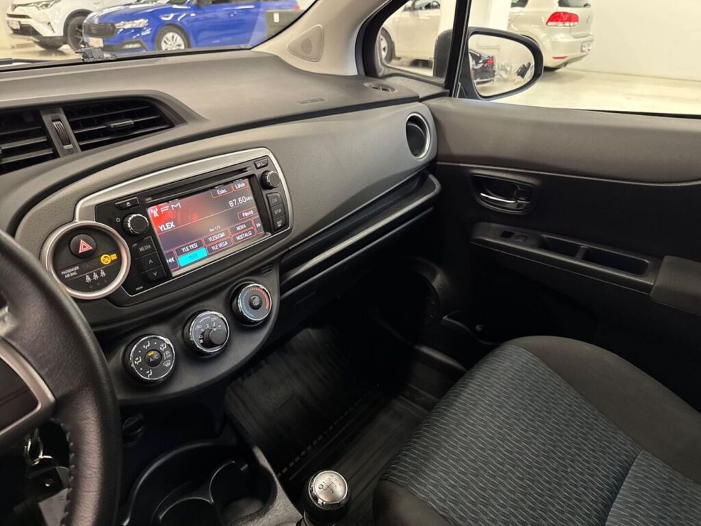 Toyota Yaris 2013 Violetti