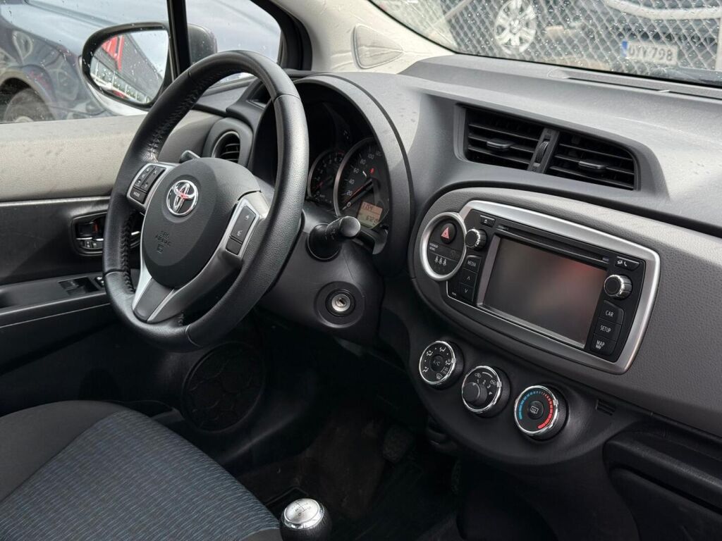 Toyota Yaris 2013 Violetti