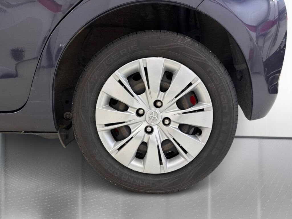 Toyota Yaris 2013 Violetti
