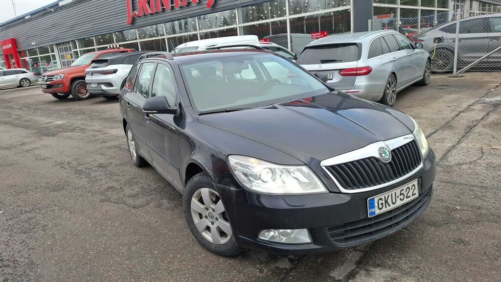 Skoda Octavia 2013 Musta