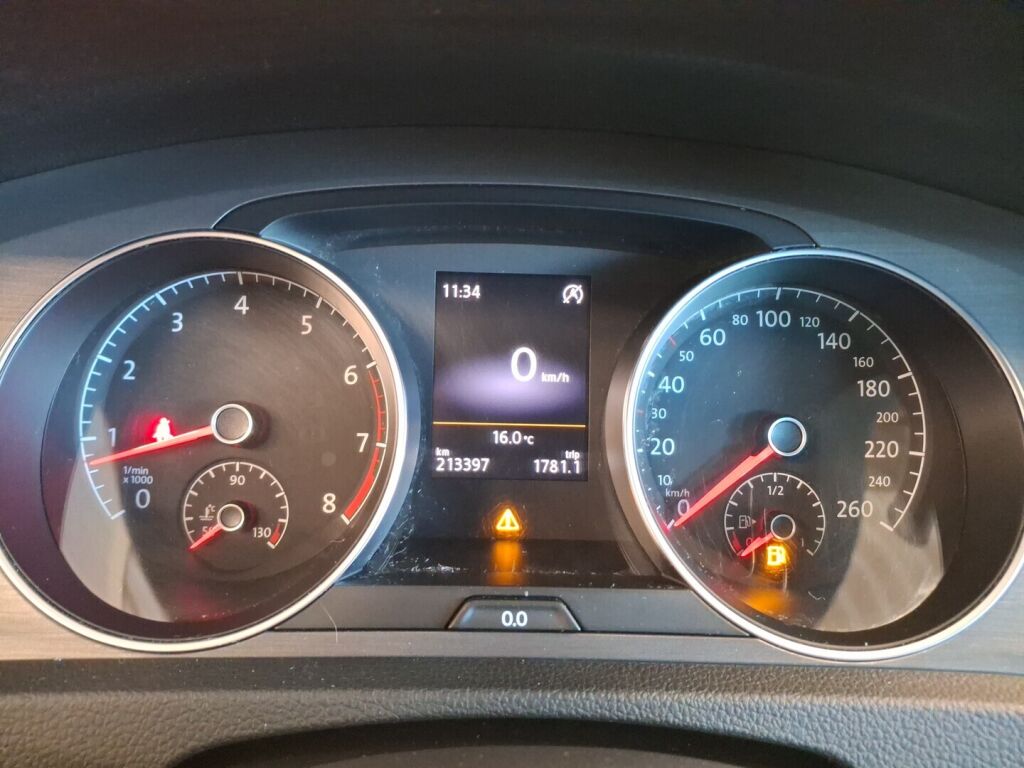 Volkswagen Golf 2013 Valkoinen