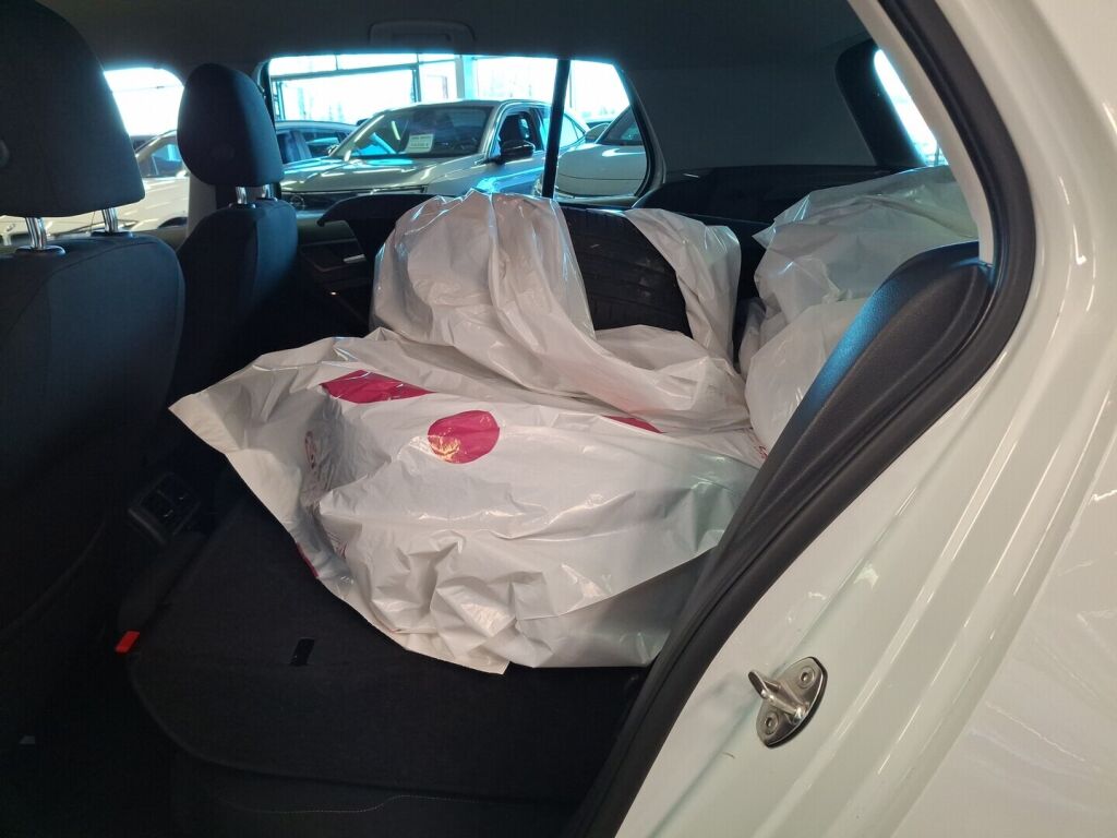 Volkswagen Golf 2013 Valkoinen