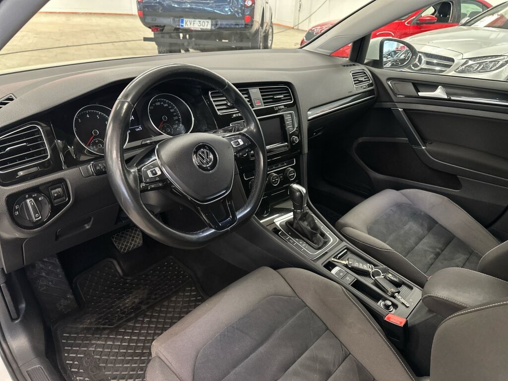 Volkswagen Golf 2014 Valkoinen