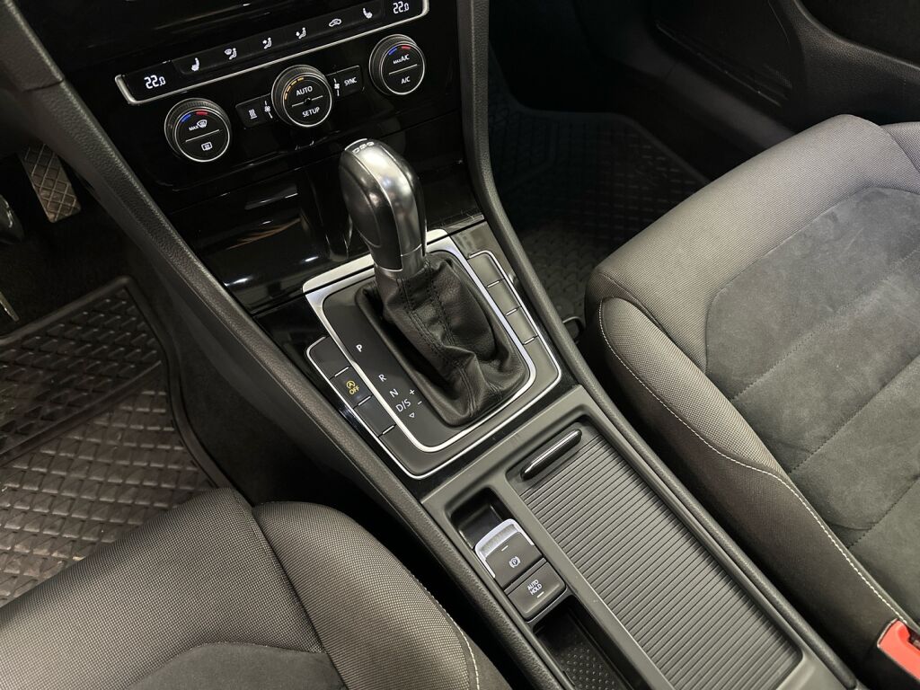 Volkswagen Golf 2014 Valkoinen