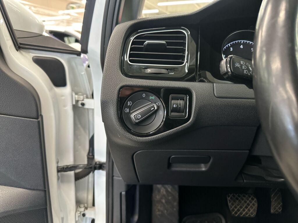 Volkswagen Golf 2014 Valkoinen