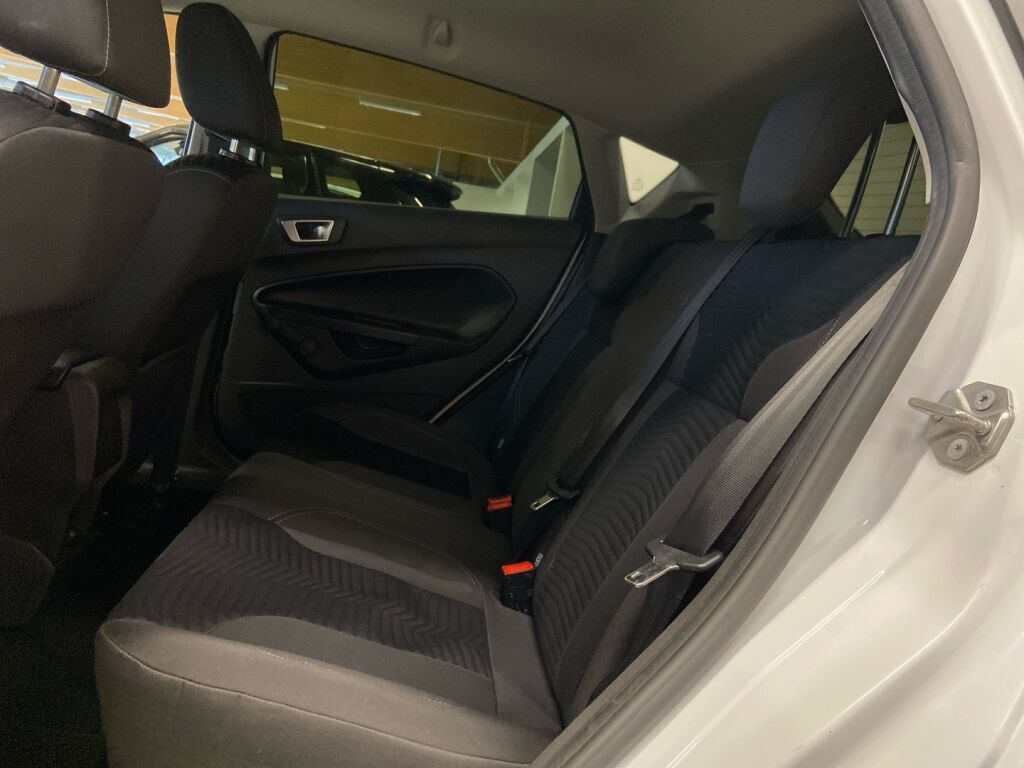 Ford Fiesta 2014 Valkoinen