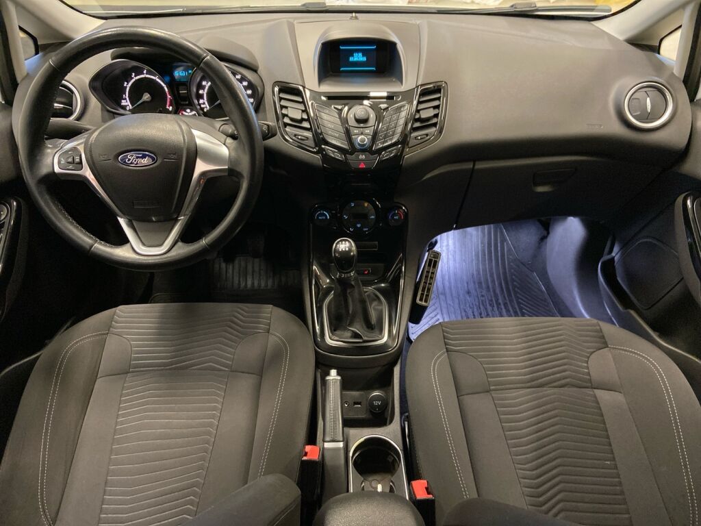 Ford Fiesta 2014 Valkoinen