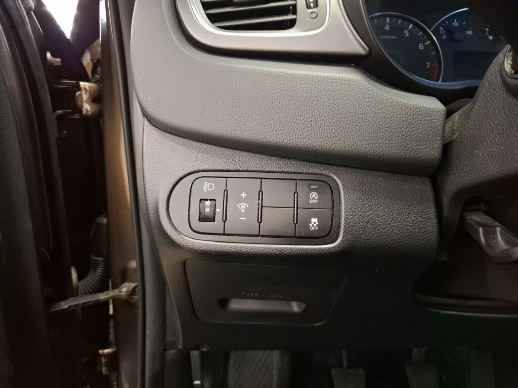 Kia Carens 2014 Ruskea (beige)