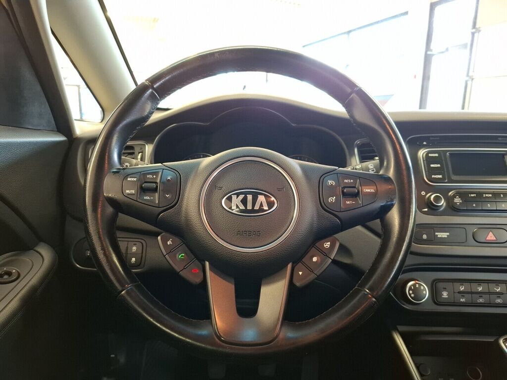 Kia Carens 2014 Ruskea (beige)