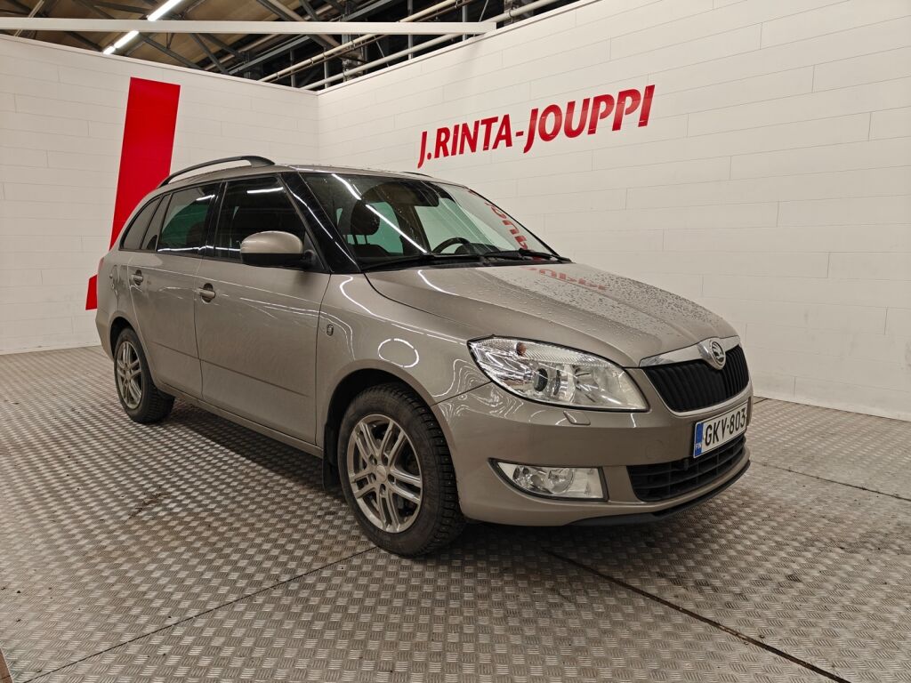 Skoda Fabia 2014 Ruskea (beige)
