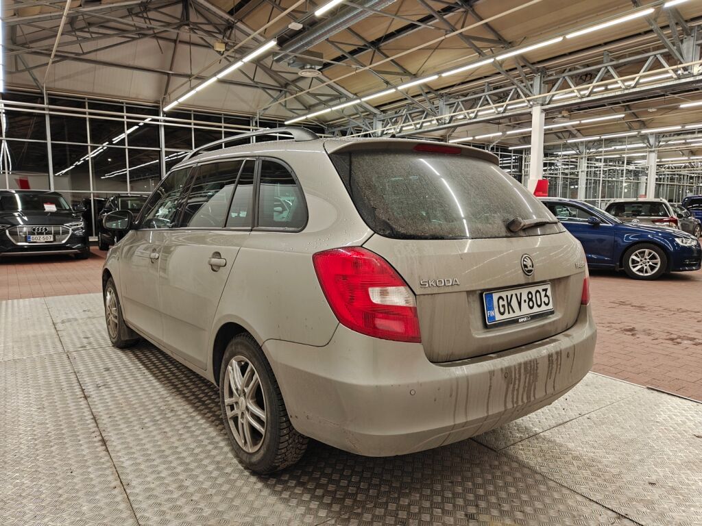 Skoda Fabia 2014 Ruskea (beige)