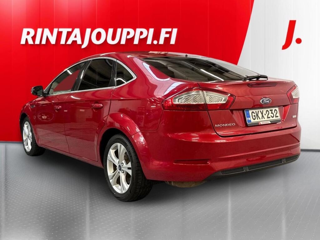 Ford Mondeo 2013 Punainen