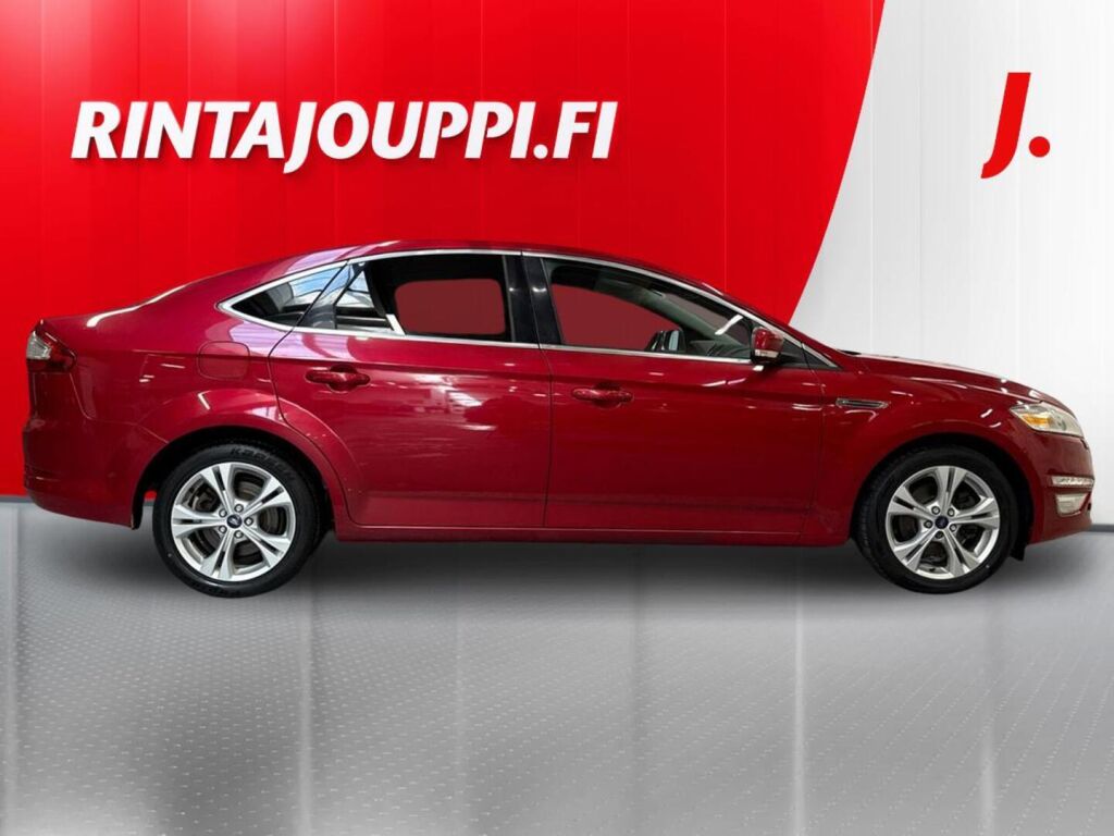 Ford Mondeo 2013 Punainen