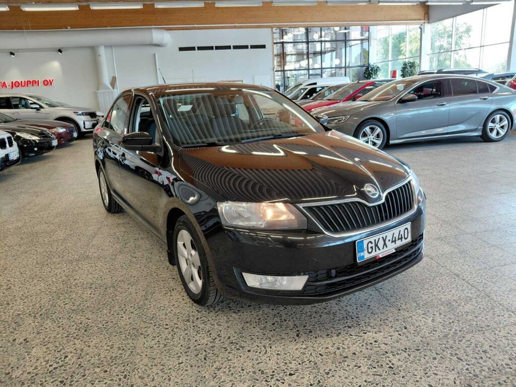 Skoda Rapid 2014 Musta