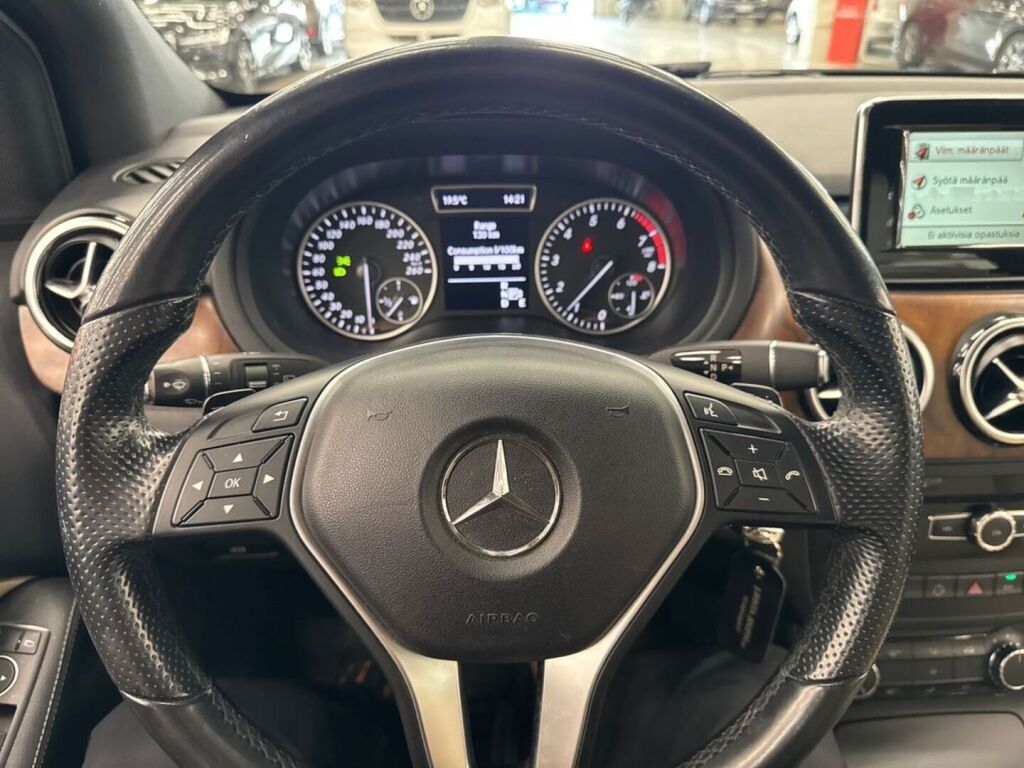 Mercedes-Benz B 2013 Harmaa