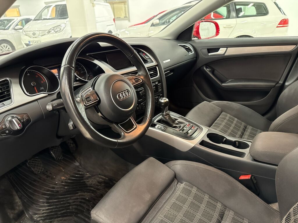 Audi A5 2013 Punainen