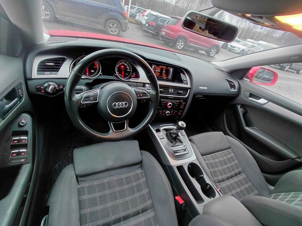 Audi A5 2013 Punainen
