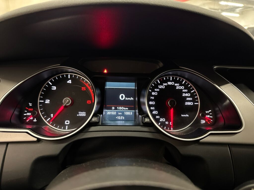 Audi A5 2013 Punainen