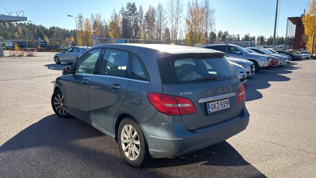 Mercedes-Benz B 2013 Sininen