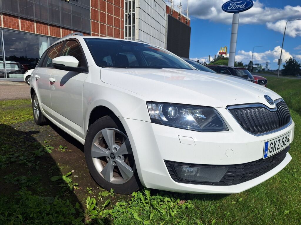Skoda Octavia 2013 Valkoinen