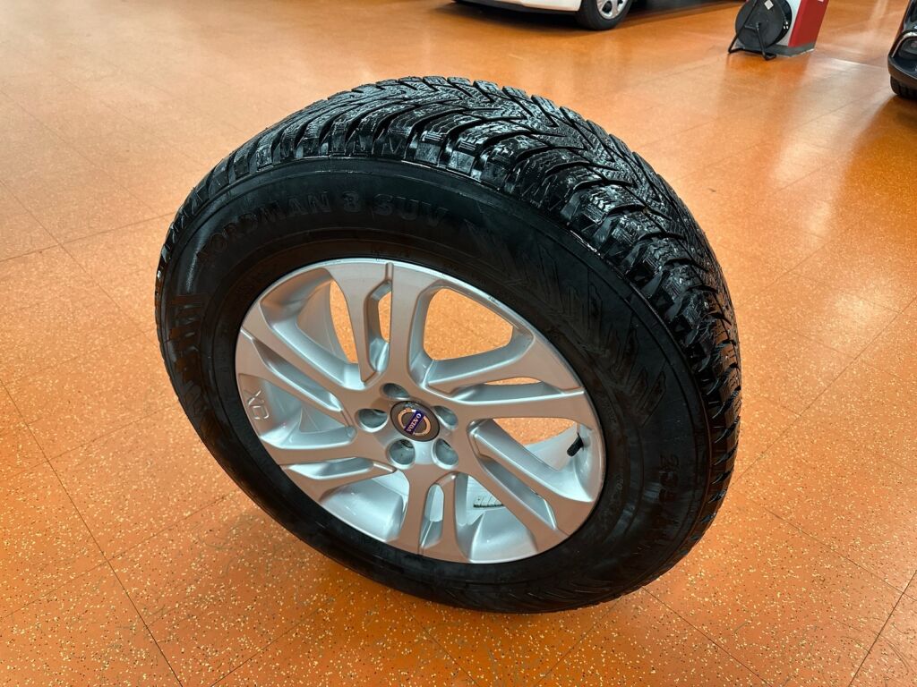 Volvo XC60 2014 Musta