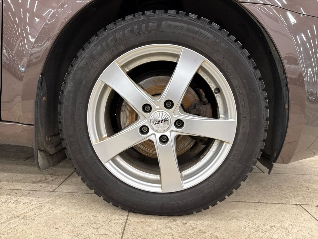 Skoda Octavia 2014 Ruskea (beige)