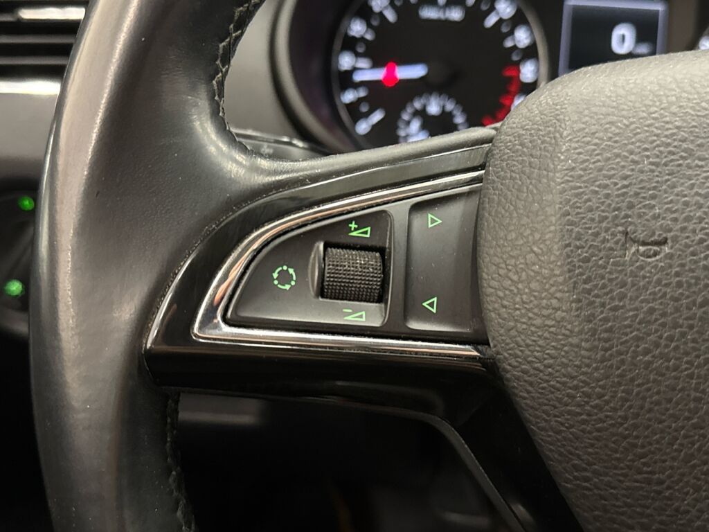 Skoda Octavia 2014 Ruskea (beige)