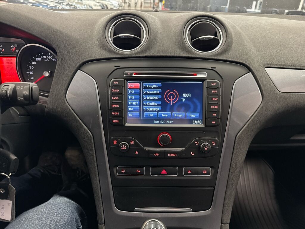 Ford Mondeo 2014 Musta