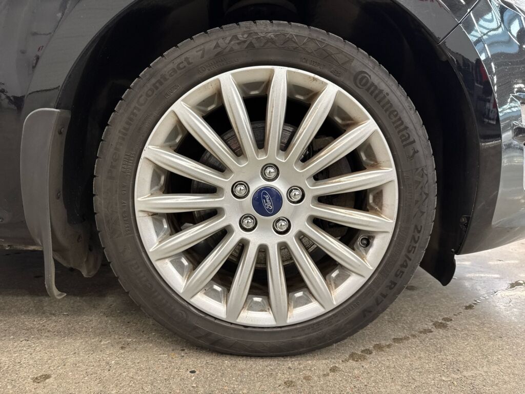 Ford Mondeo 2014 Musta