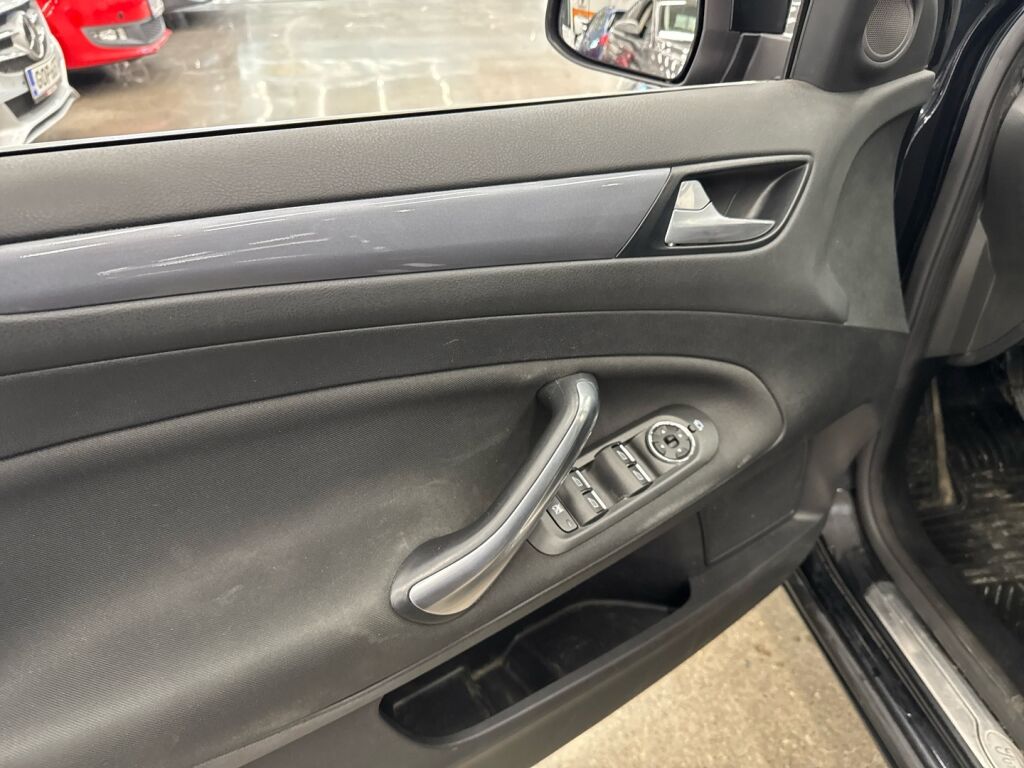 Ford Mondeo 2014 Musta