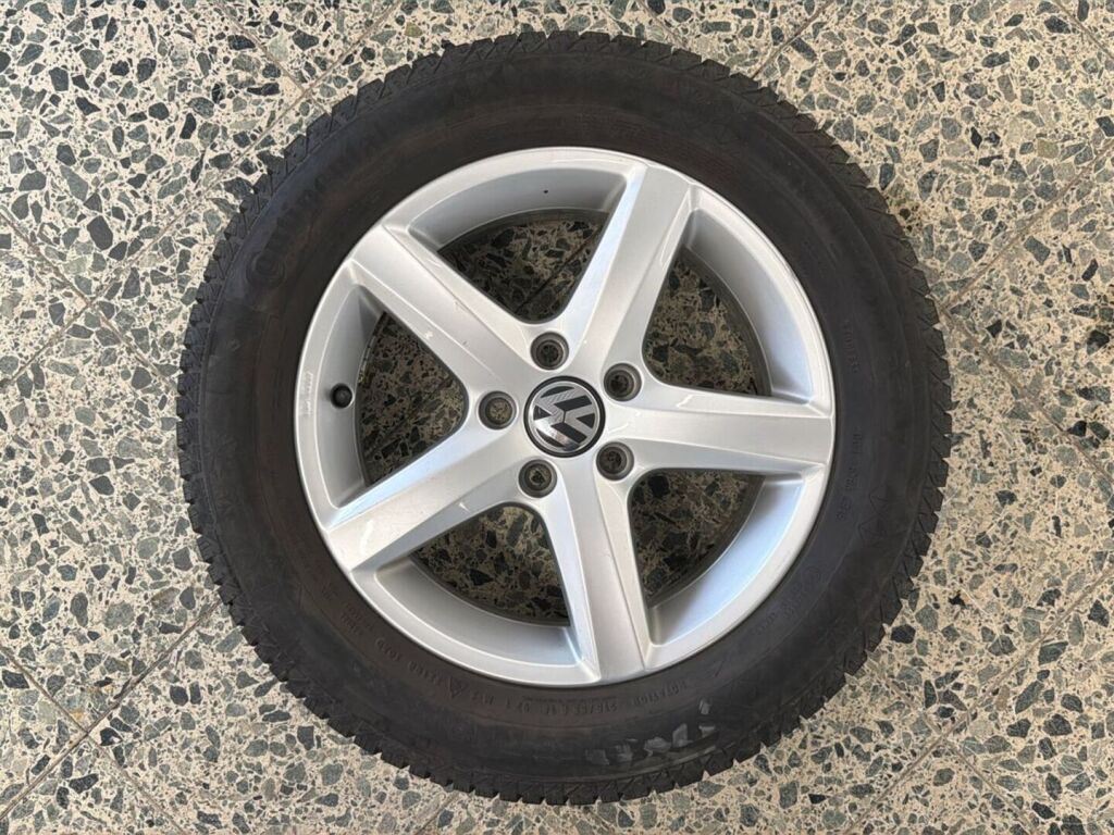 Volkswagen Passat 2014 Ruskea (beige)