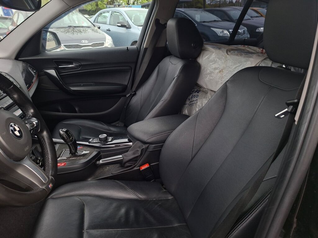 BMW 116 2014 Musta