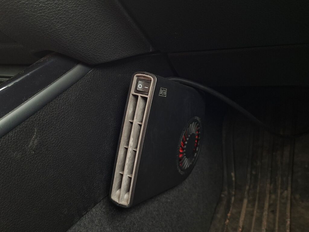 BMW 116 2014 Musta