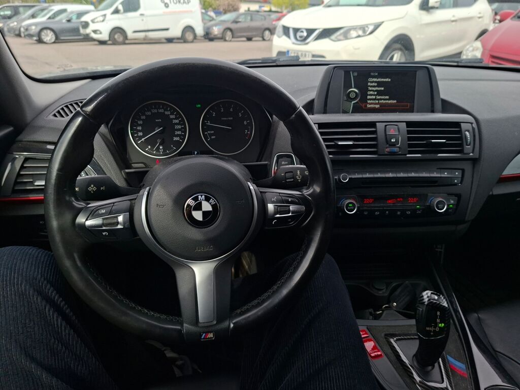 BMW 116 2014 Musta