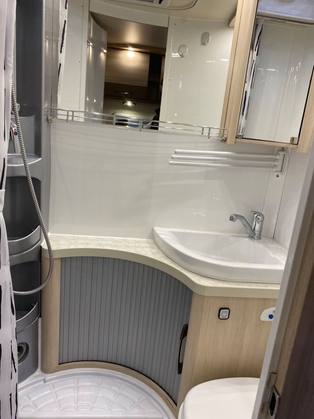 Hobby T65 GE 2014 Valkoinen