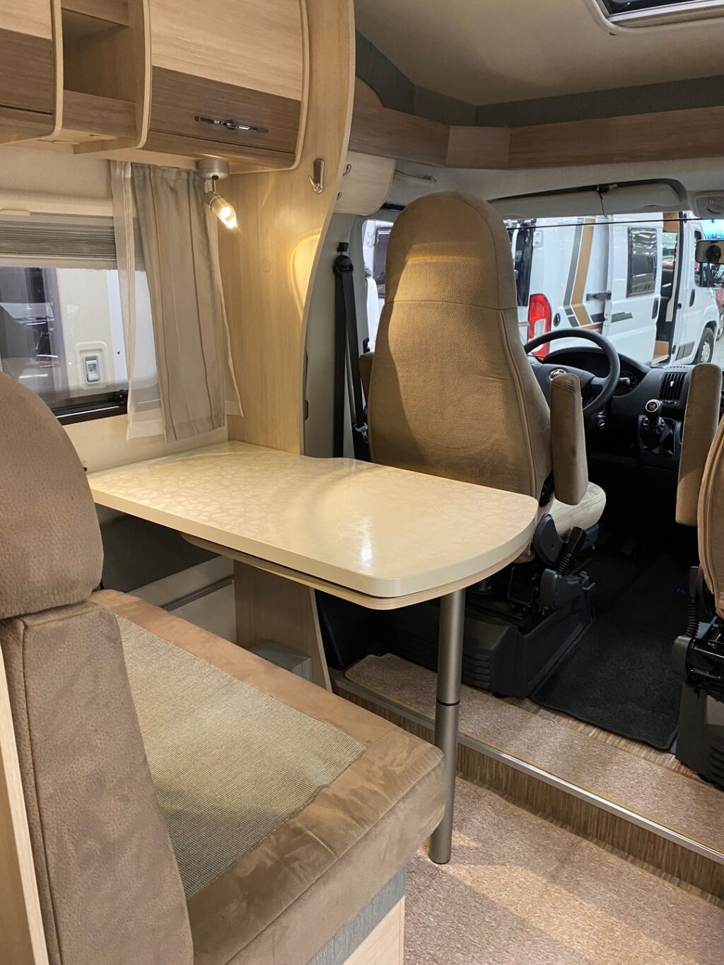 Hobby T65 GE 2014 Valkoinen