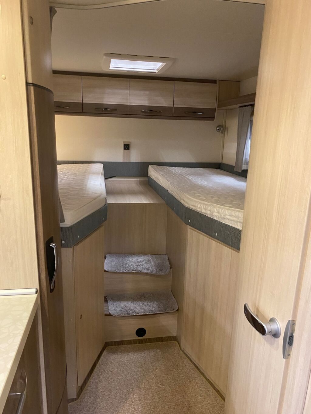 Hobby T65 GE 2014 Valkoinen