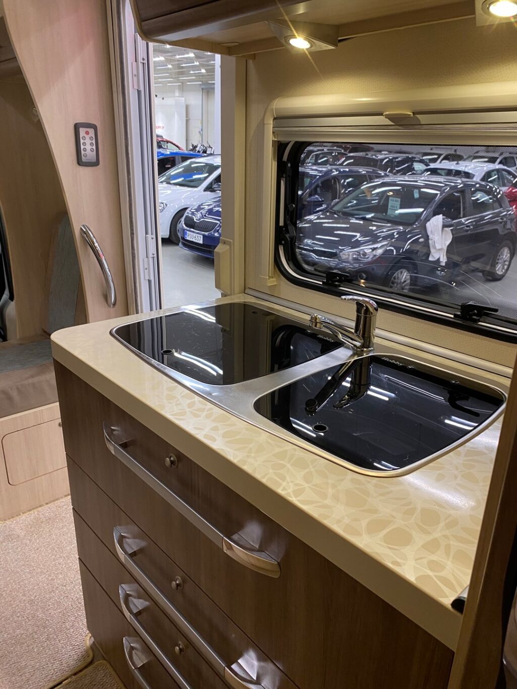 Hobby T65 GE 2014 Valkoinen