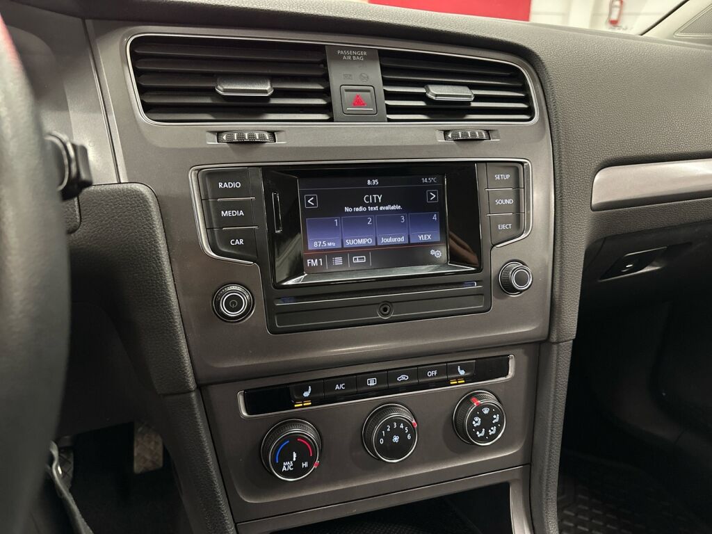 Volkswagen Golf 2014 Punainen