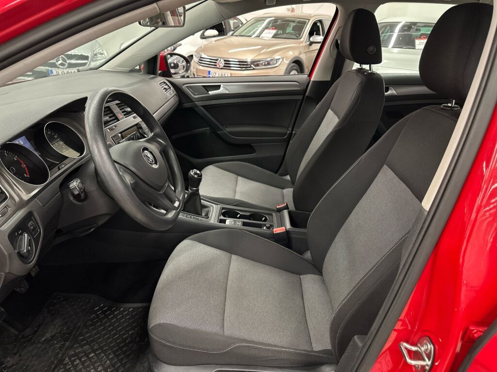 Volkswagen Golf 2014 Punainen